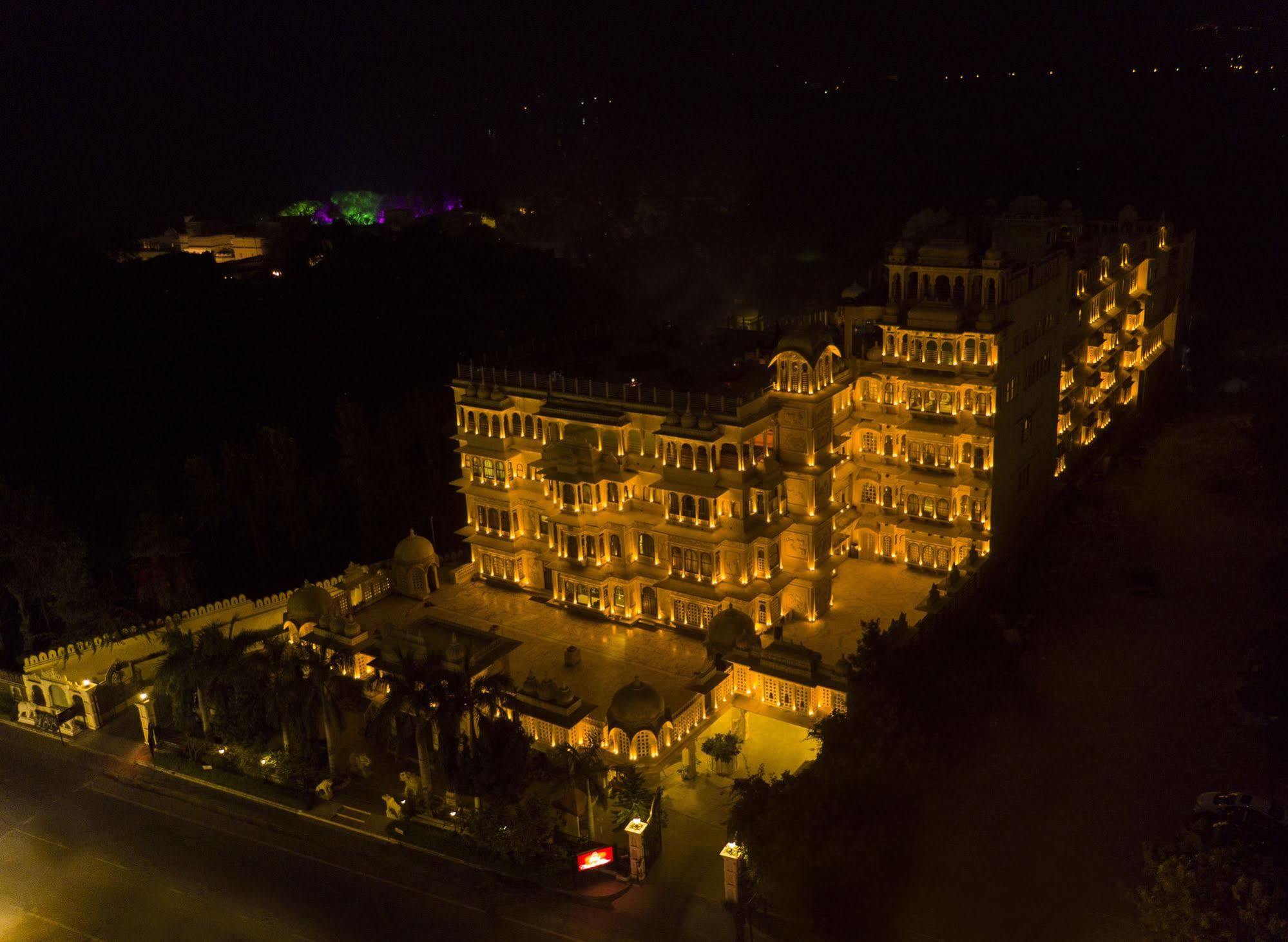 Chunda Palace Udaipur Exterior foto